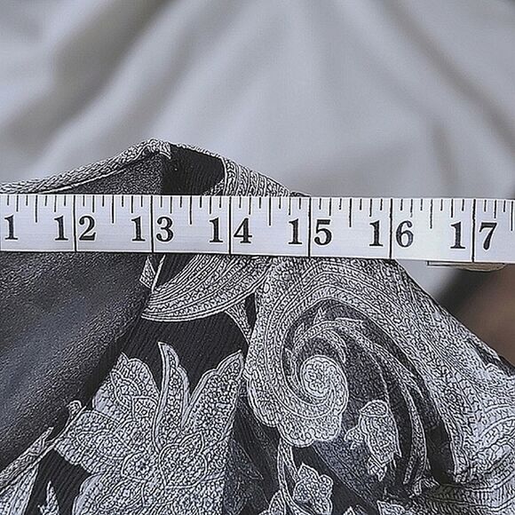 Planet silk crêpe chiffon monochromatic paisley ruffle blouse size M - Picture 9 of 11